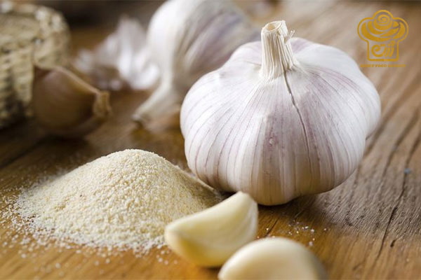 قیمت خرید سیر سفید شیشه ای با فروش عمده